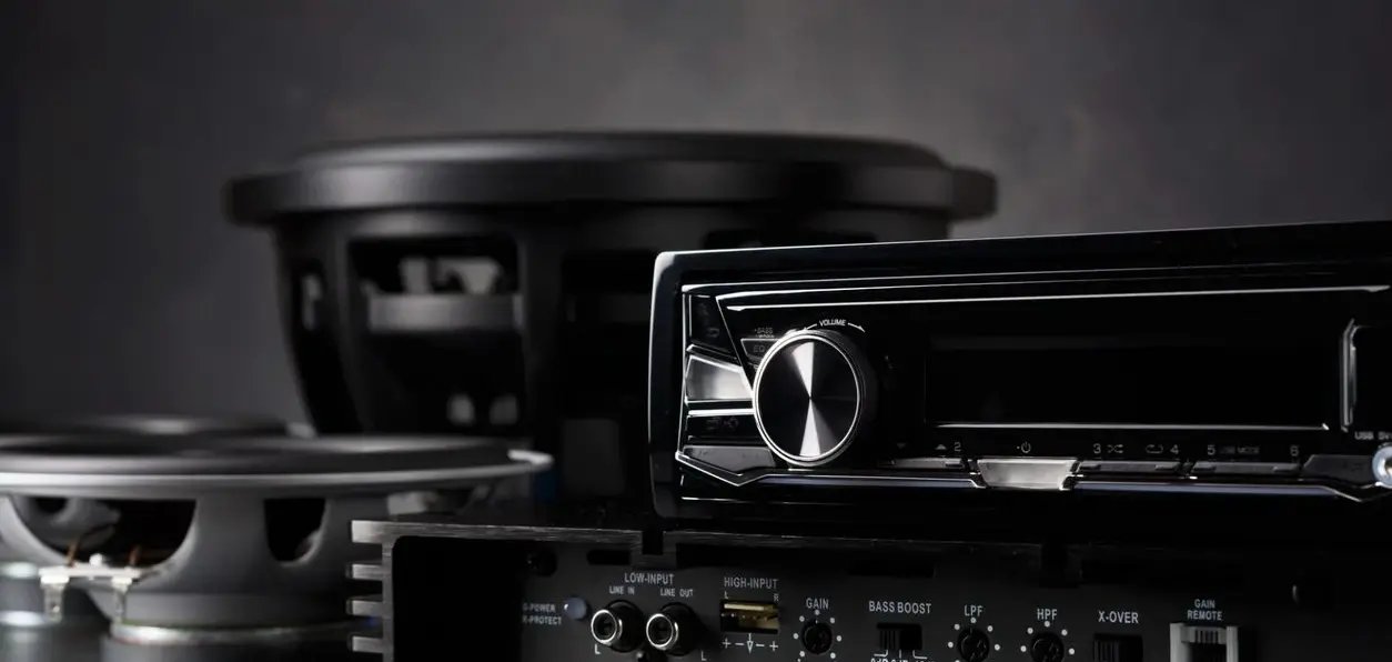Family Garage Dobre Car Audio